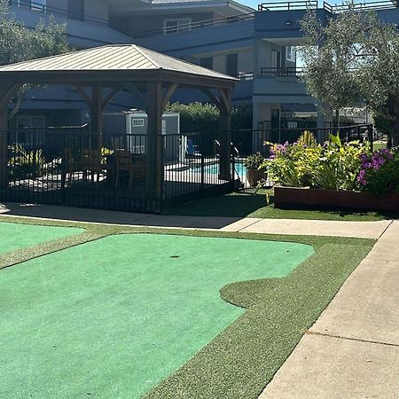 Country Inn & Suites By Radisson, Monterey Beachfront-Marina, Ca Esterno foto