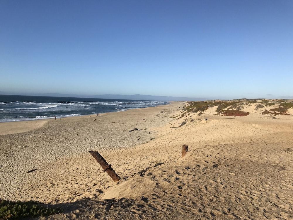 Country Inn & Suites By Radisson, Monterey Beachfront-Marina, Ca Esterno foto