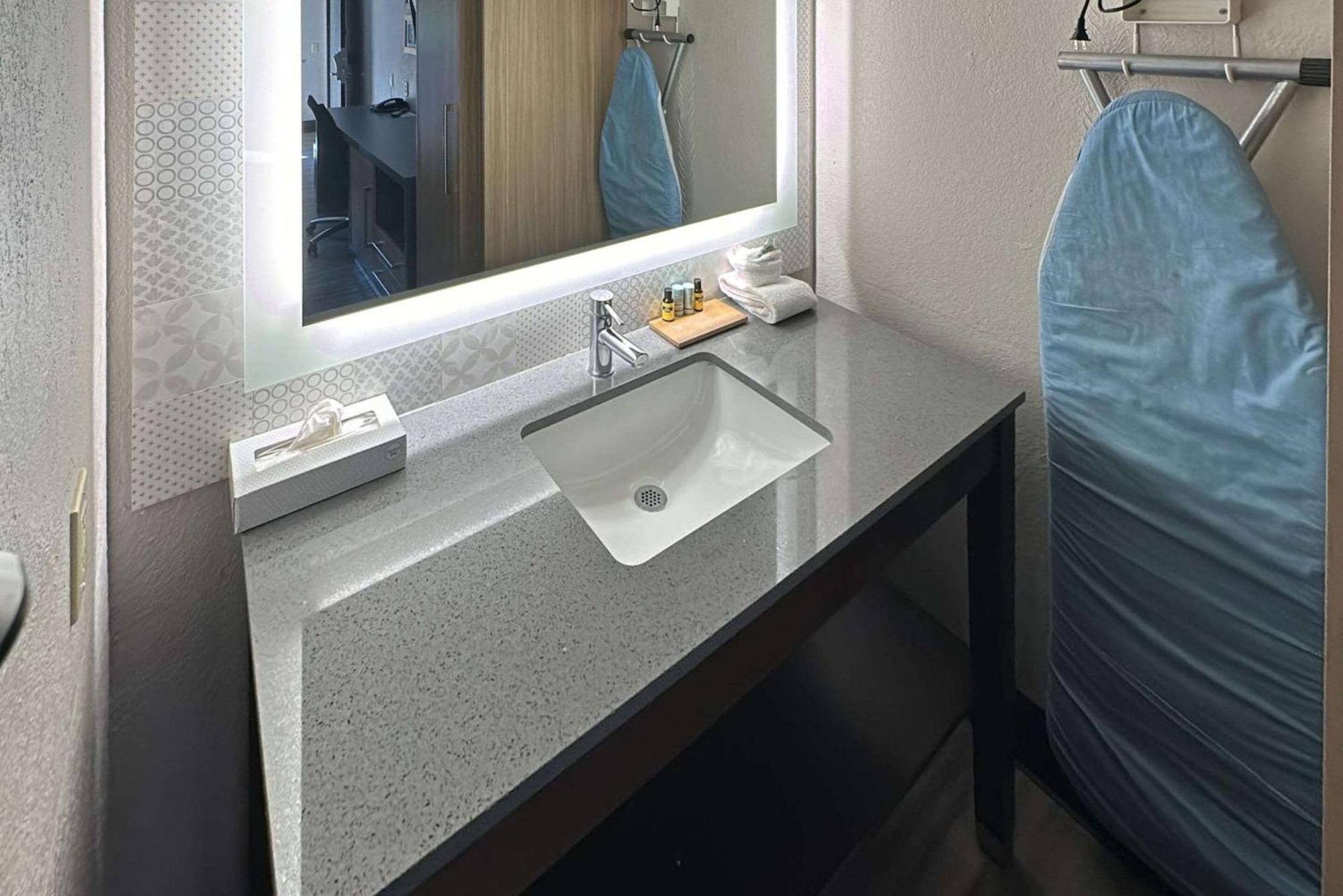 Country Inn & Suites By Radisson, Monterey Beachfront-Marina, Ca Esterno foto