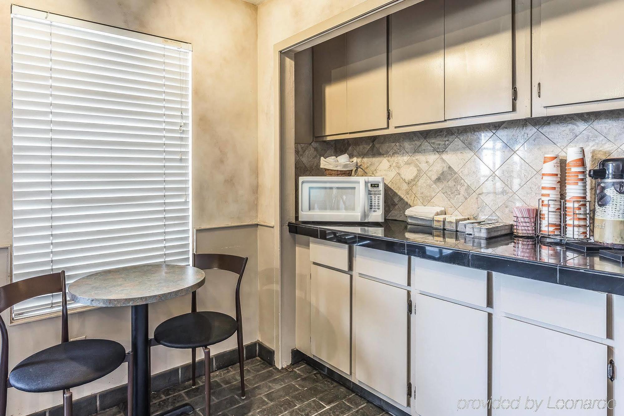 Country Inn & Suites By Radisson, Monterey Beachfront-Marina, Ca Esterno foto