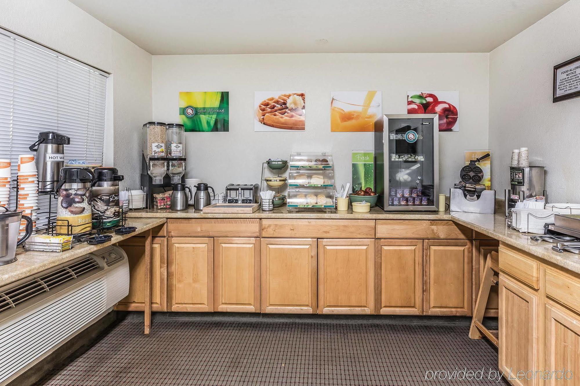 Country Inn & Suites By Radisson, Monterey Beachfront-Marina, Ca Esterno foto