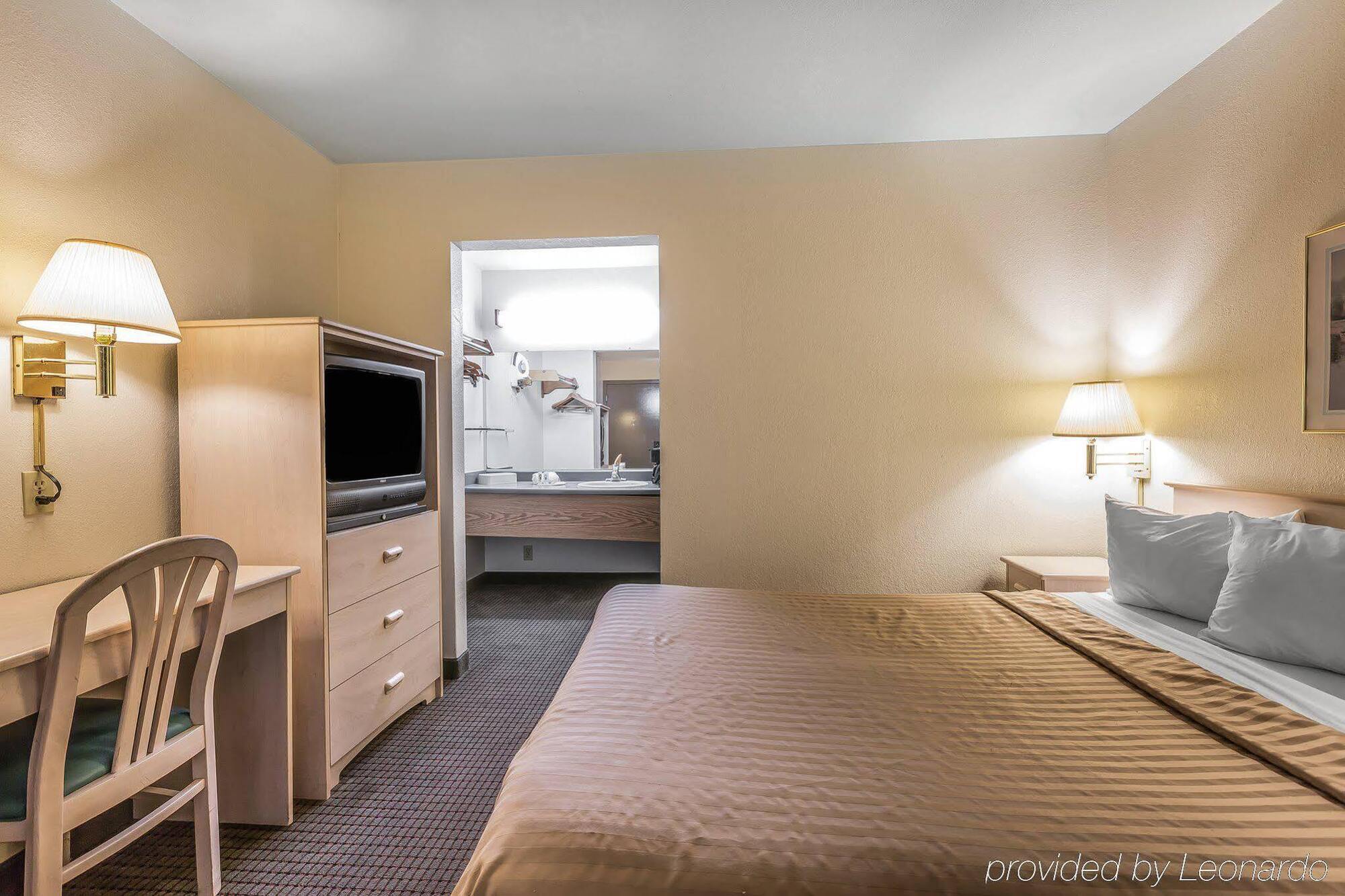 Country Inn & Suites By Radisson, Monterey Beachfront-Marina, Ca Esterno foto